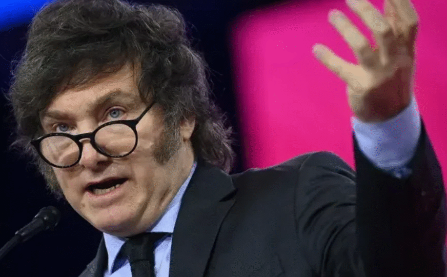 86% dos argentinos consideram o governo de Milei corrupto, aponta estudo