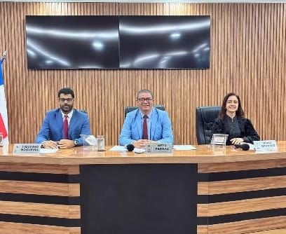 Neto Ferraz(PDT) assume a presidência da Câmara e promete continuar o bom trabalho. Abre-se uma janela política para o Executivo organizar sua base.